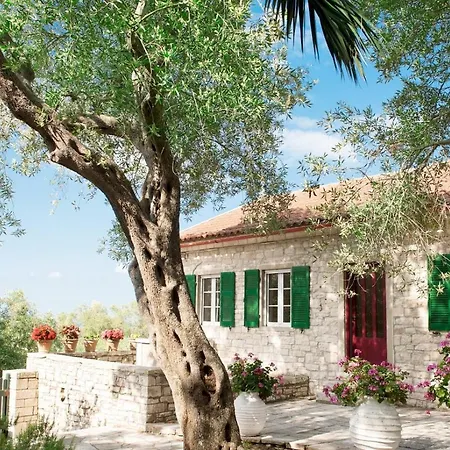 Kastanida House